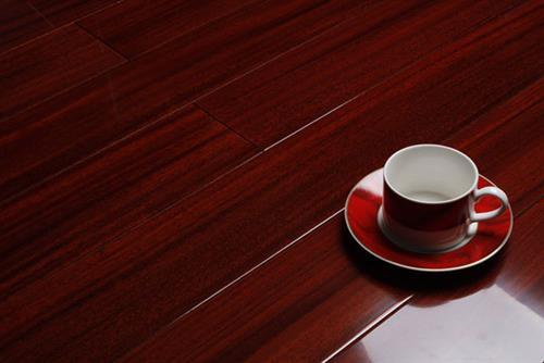 木地板最佳搭配 打造五行养生风水家居