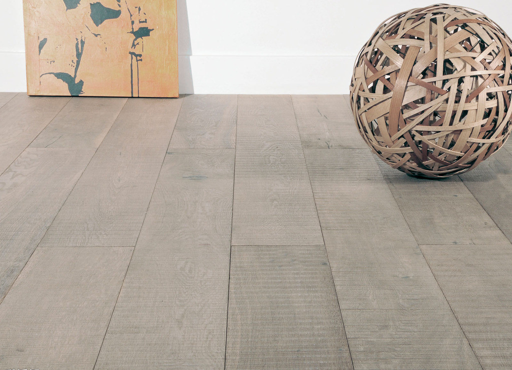 最好的实木地板安装季节 实木地板最佳铺装方法